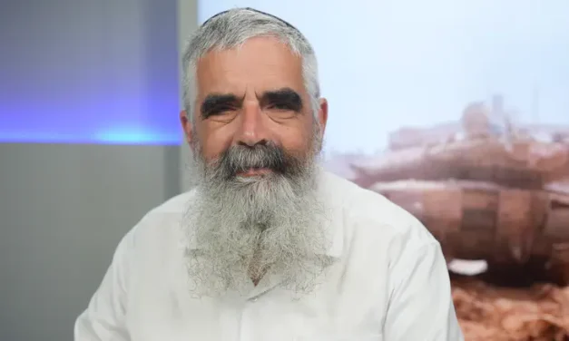 Rabbi Yuval Cherlow reflects on soldier’s return after 44 years