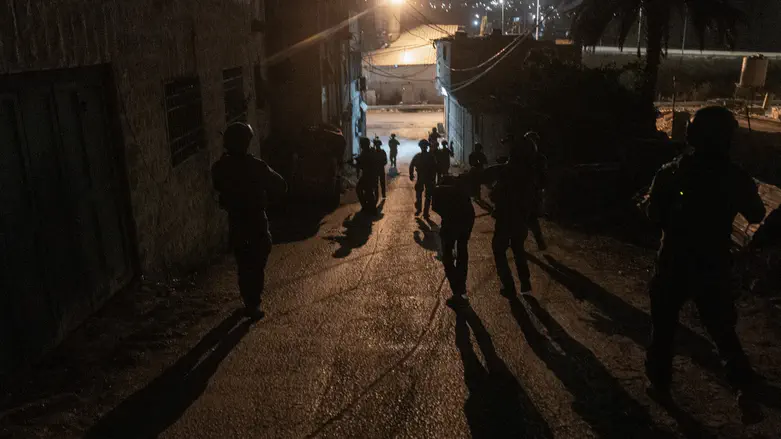 Terrorist attempts to stab IDF soldier in Jenin and is eliminated