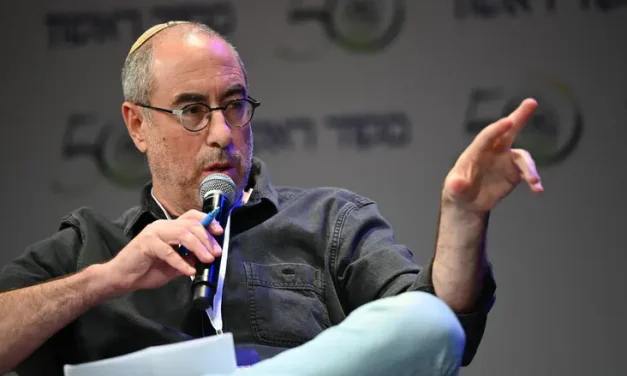 Campaign to fly Israelis home to vote sparks backlash
