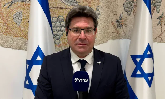 Ofir Akunis cancels New York Times subscriptions at Israeli Consulate