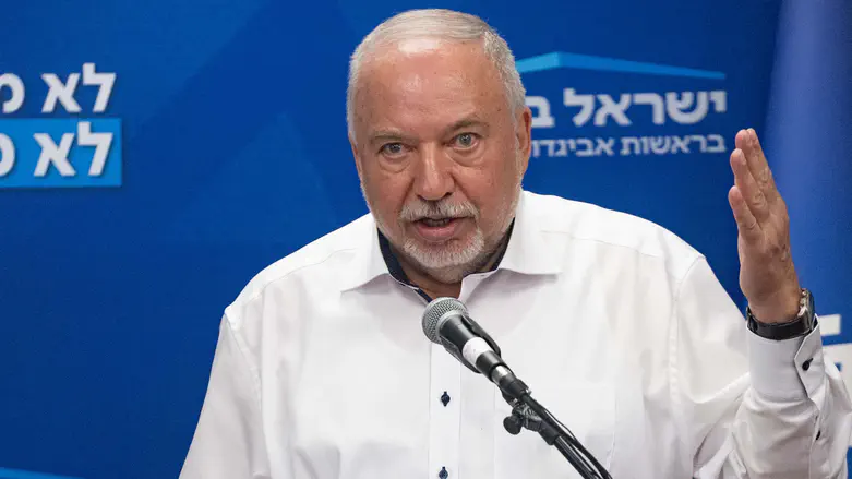 Liberman lays out coalition red lines ahead of Israeli elections