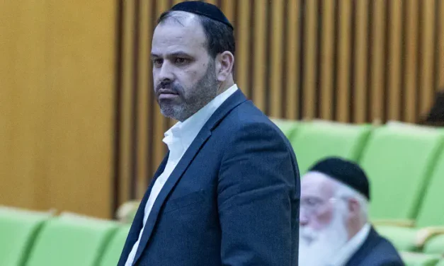 Shas shuts door on Eisenkot: ‘There are bad people around him’