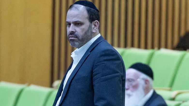 Shas shuts door on Eisenkot: ‘There are bad people around him’