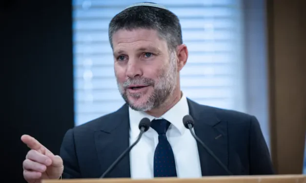Smotrich backs Givati soldiers jailed over female paramedic