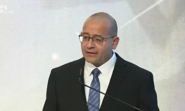 Report: Mossad chief meets with Syrian Foreign Minister