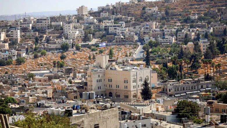 Chabad rabbis sound alarm over construction at ancient Hebron cemetery