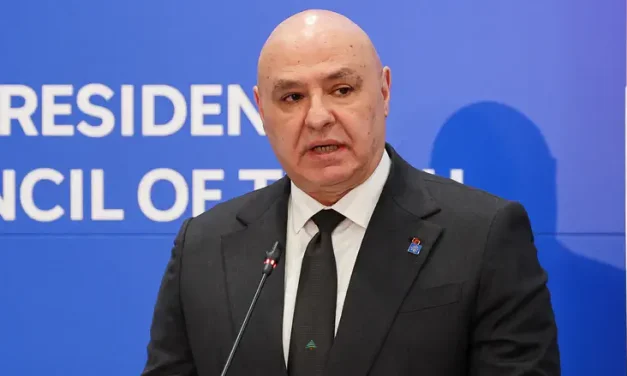 Lebanese President calls for extending UNIFIL mandate in southern Lebanon