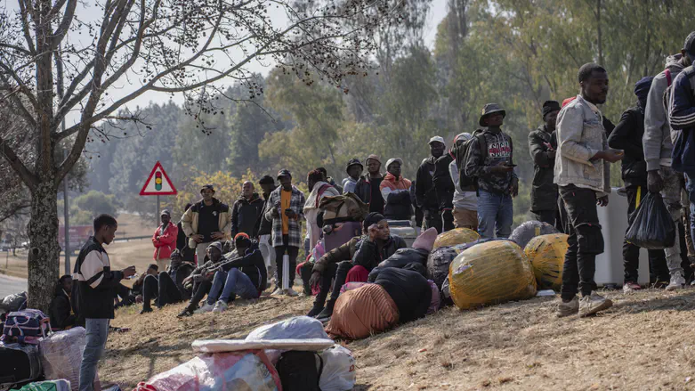 Israeli immigration expert warns Europe may wake up too late to mass migration crisis