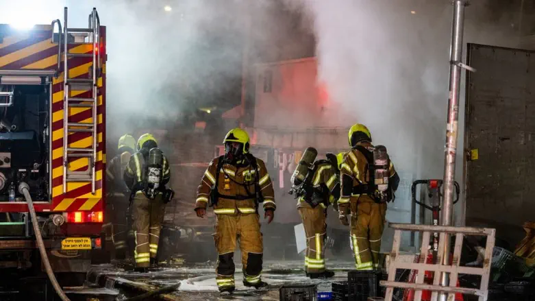 Children played with fire, supermarket burned down