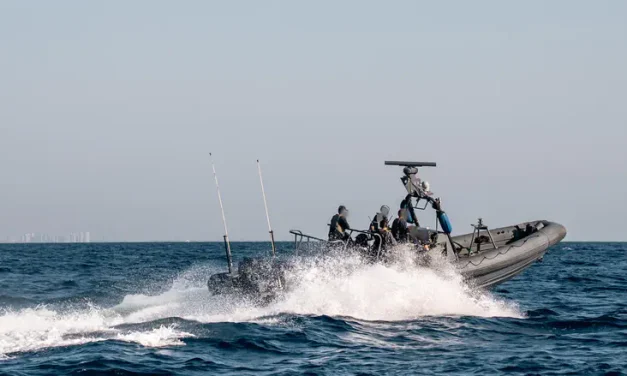 Watch: Navy trains to protect against maritime infiltrations, attacks on gas rigs