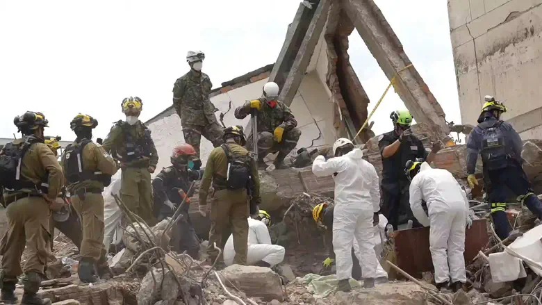 Colombia: Israeli aid delegation has rescued 17 people after earthquake