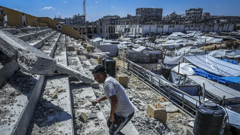 Unusual strike at Gaza Port: Nukhba commanders gathered for meeting – IDF strikes