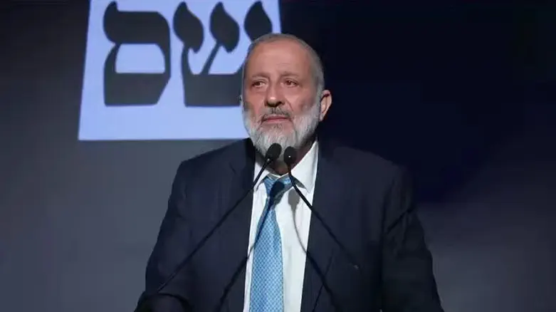 Deri warns: “They are fighting to destroy us from within”