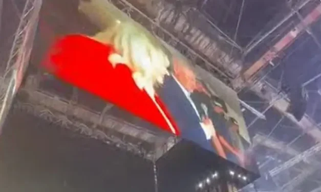 Watch | Netanyahu at pop star Eden Ben Zaken’s concert: Am Yisrael Chai