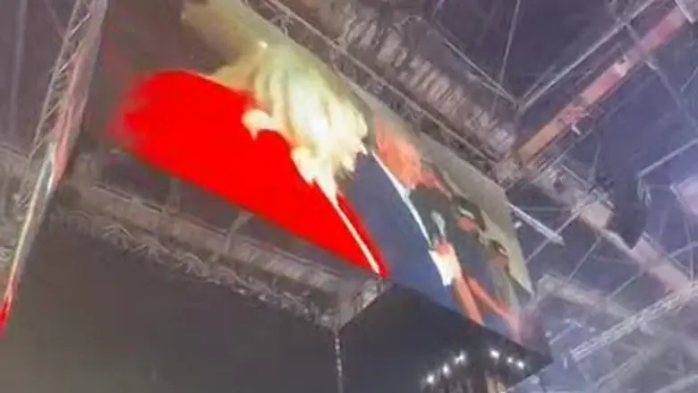 Watch | Netanyahu at pop star Eden Ben Zaken’s concert: Am Yisrael Chai