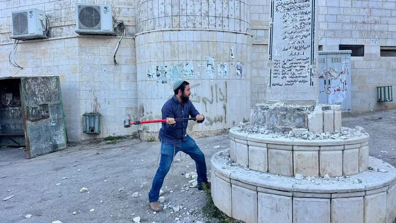 MK takes matters into his own hands, smashes terrorist monuments