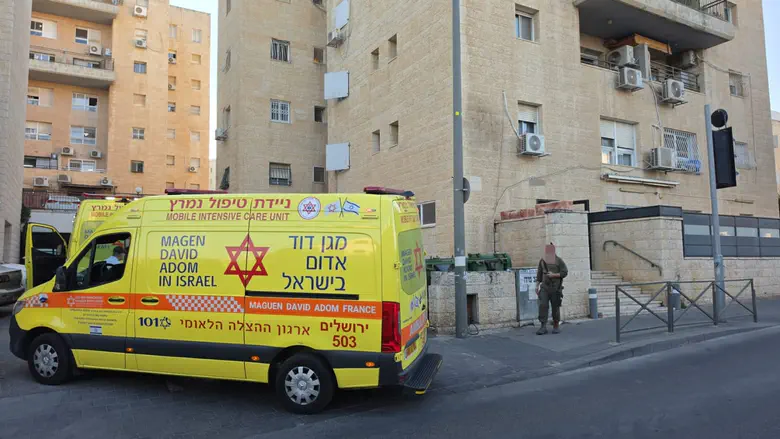 Two elderly residents found unconscious in Jerusalem apartment