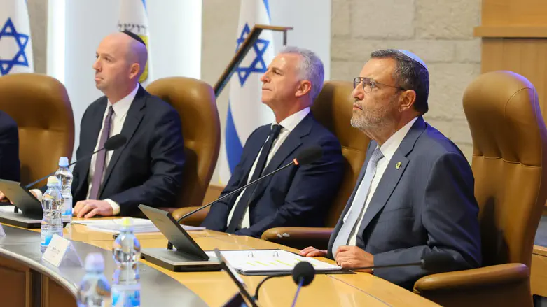 Outgoing Mossad Chief in strong message to Iran: ‘Escalate the operations’
