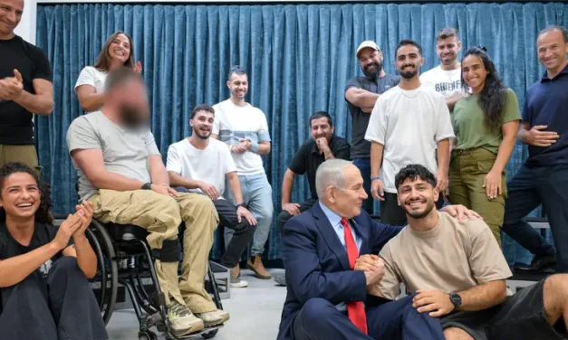 ‘Immense fortitude’: Netanyahu honors reserve combat servicemen and women