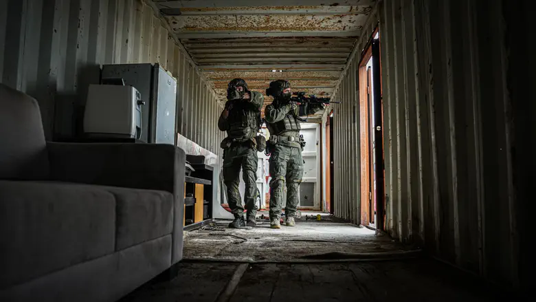 Broad daylight raid: Undercover officers nab terror suspect in Shechem