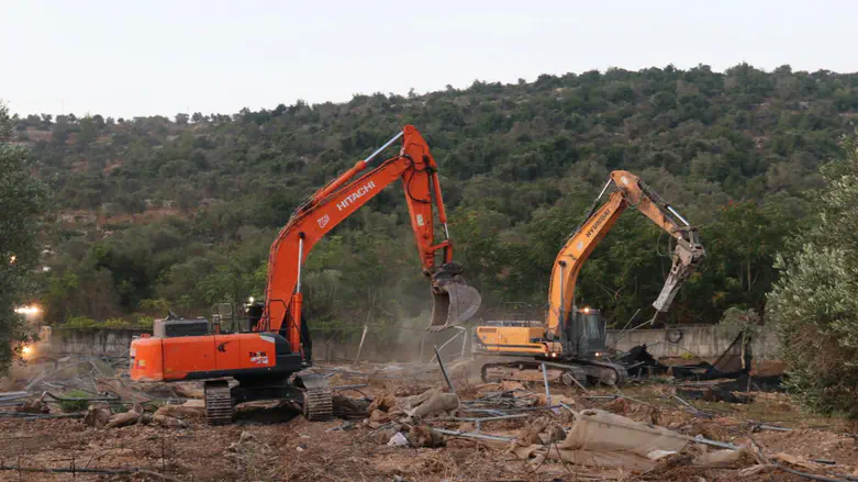 Israel launches major crackdown on illegal construction in Judea and Samaria