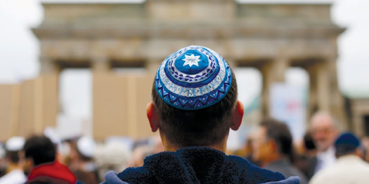 The kippah in his pocket: Don’t hide your Judaism, you never know who needs to see it – opinion