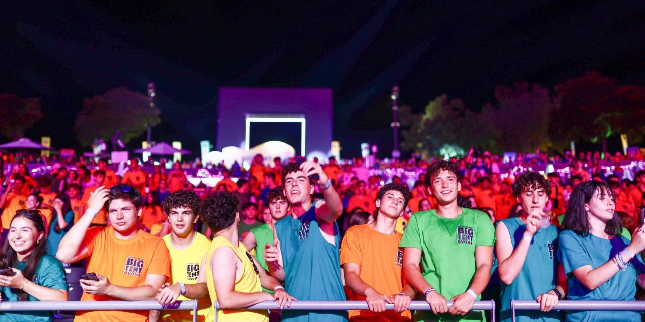 Thousands of teens gather in Israel to celebrate their connection to Jewish life — and each other