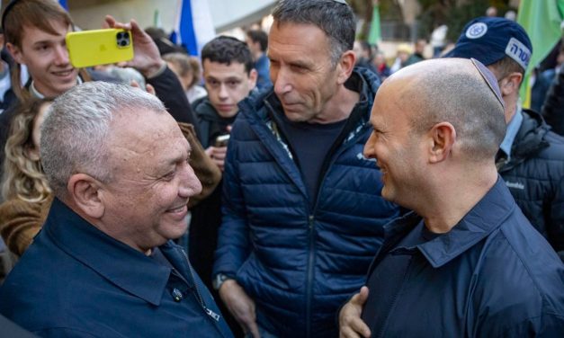 Bennett, Eisenkot draw the battle lines in race to lead Israel’s next coalition – analysis