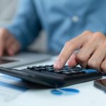 Strong tech earnings lift major US indices