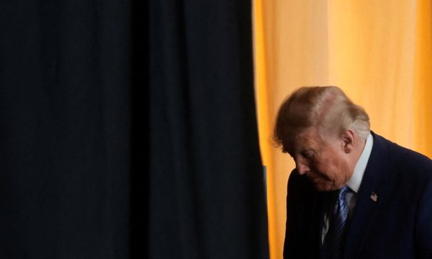 Trump’s tech ties come under bipartisan fire following limited response to AI agents going rogue