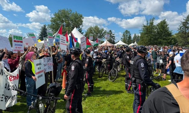 Man arrested after attempting to cut Israeli kitchen tent at Edmonton Heritage Festival