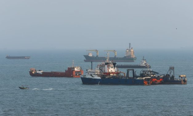 Middle Israel: Iran’s Strait of Hormuz piracy is a reckless, losing strategy – opinion
