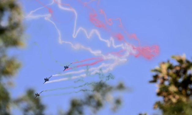 Hungarian Gripen fighter jet crashes near Szolnok as pilot safely ejects, PM Magyar says