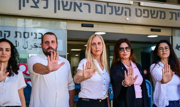 Ramle man indicted after shooting his lawyer six times at close range over insurance claim