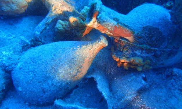 Italy, Greece find hundreds of amphorae buried with ancient shipwrecks on Mediterranean sea floor