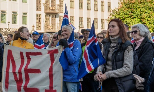 Icelanders vote no to restarting negotiations to join the European Union