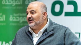 Ra’am breaks with Islamic institutions as Arab party weighs Jewish candidate
