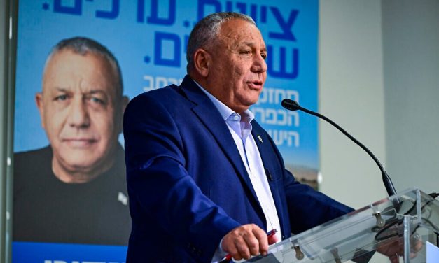 Spyware reportedly found on phones of 2 senior Eisenkot campaign officials