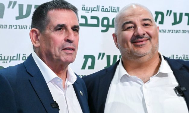Jewish former MK Yoav Segalovitz announces unprecedented run with Arab Ra’am party