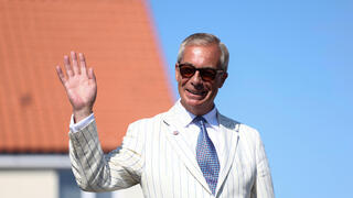 Nigel Farage wins landslide, defeats comedian dressed as trash and returns to Parliament