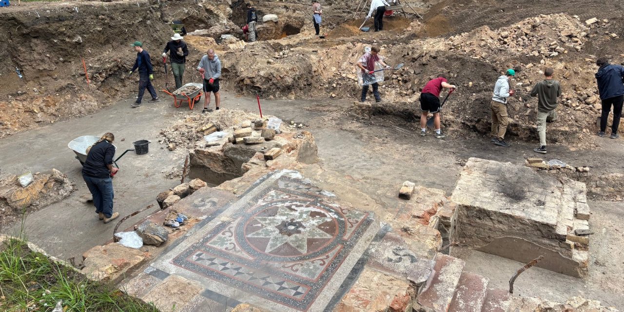Archaeologists uncover treasures of Vilnius’ Great Synagogue as Jews dispute its future