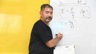 ‘As long as I can move my hand to the board, I’ll keep teaching until my last day’