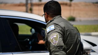 Border Police officers accused of taking bribes to let Palestinians through checkpoint