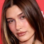 Hailey Bieber’s glowing summer makeup look: 7 tricks to get the ‘glazed skin’ effect
