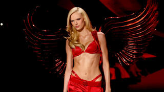 From TikTok star to fashion powerhouse: Transgender model Alex Consani takes over the runway
