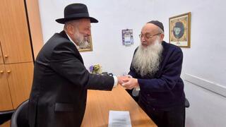 Senior Shas rabbi against Netanyahu: ‘Not joining government until law exempting yeshiva students passed’