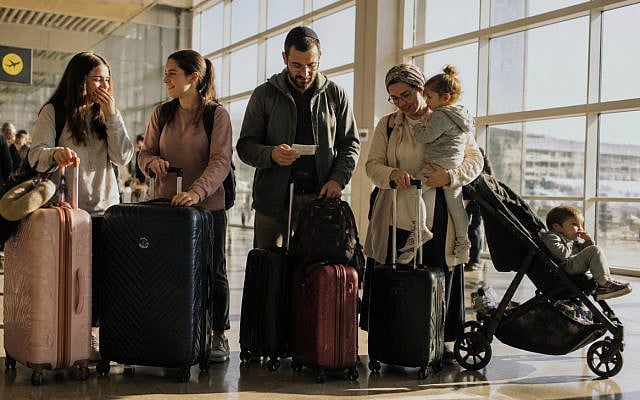 Lara Itzhaki | The Emotional Side of Aliyah Nobody Warned You About