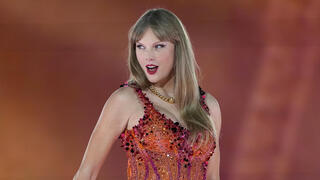 Your new favorite album could be dangerous on the road, study warns