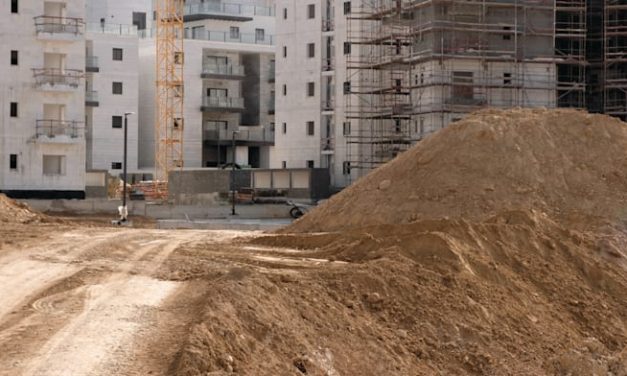 Home deal cancellations proliferate in Israel