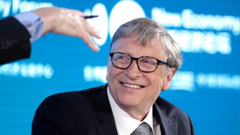 Bill Gates warns AI could trigger events leading to 1 billion deaths